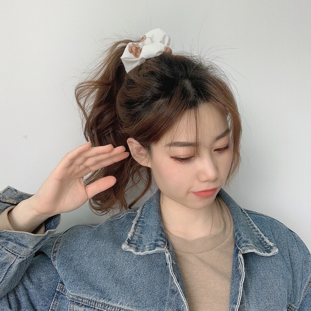 Dây cột tóc vải Scrunchies Hàn Quốc họa tiết gấu xinh xắn cho nữ