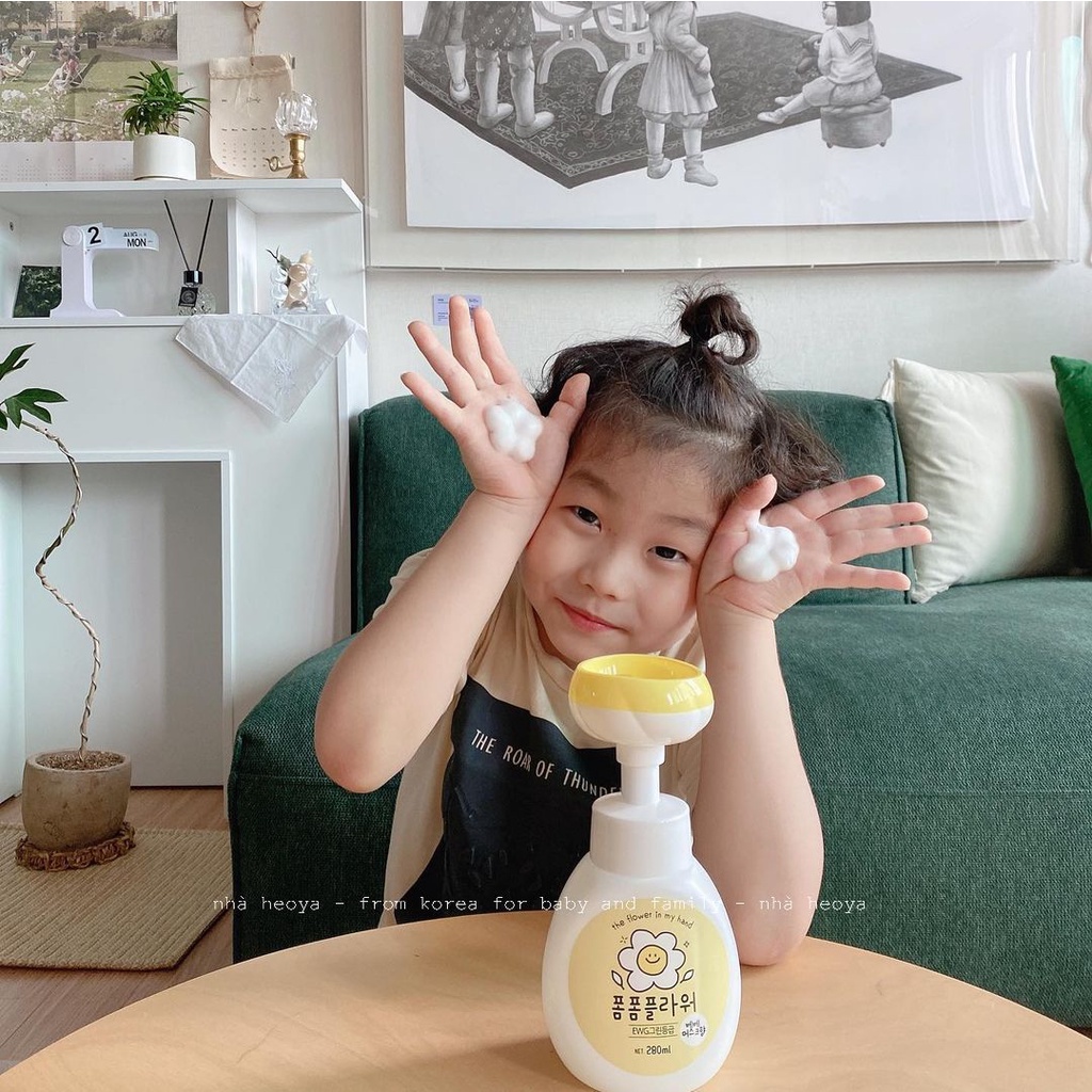 NƯỚC RỬA TAY TẠO BỌT HÌNH BÔNG HOA POMPOM FLOWER MADE IN KOREA