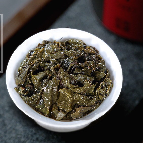 Trà oolong Alishan Đài Loan hộp 250g