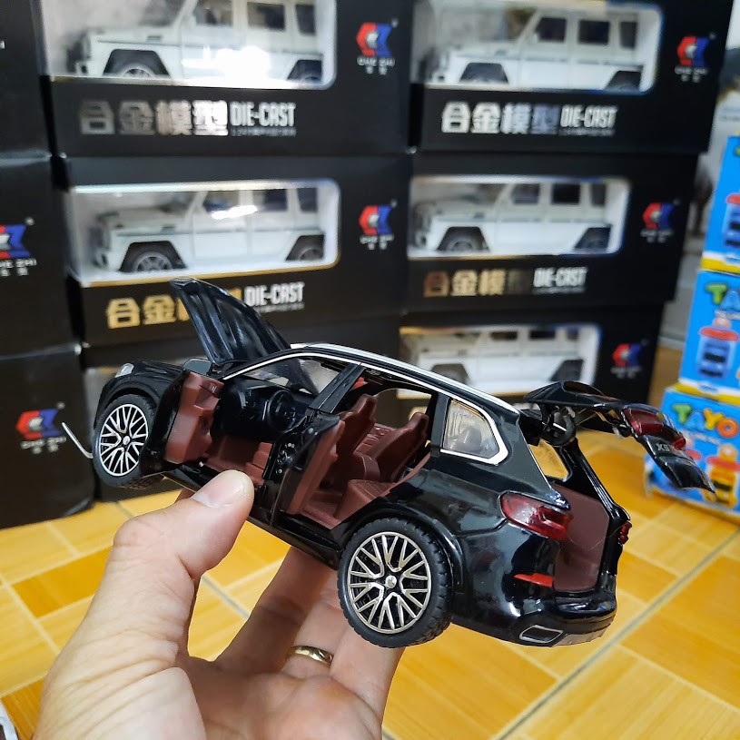 Mô hình xe ô tô BMW X5 bằng kim loại mở các cửa có âm thanh và đèn xe đồ chơi trẻ em