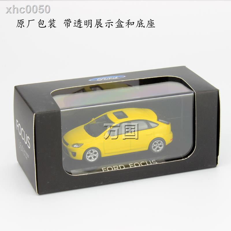 Mô hình xe hơi ford focus classic bằng hợp kim tỉ lệ 1: 64