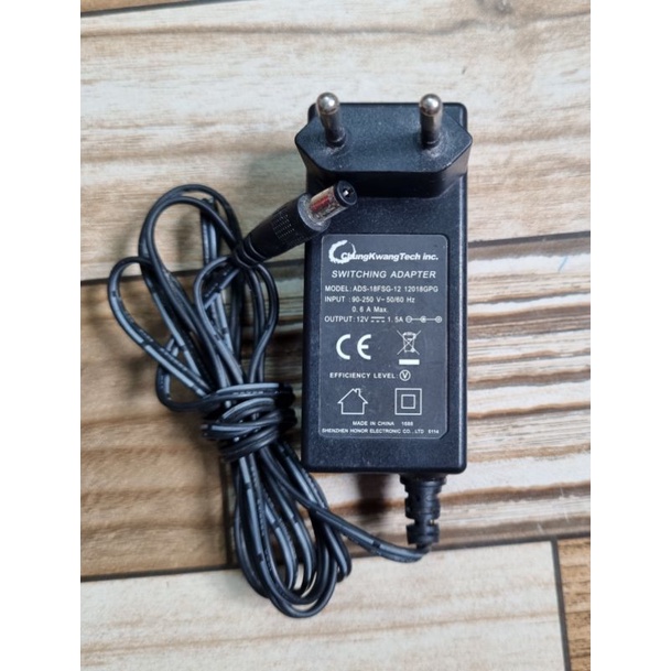 Nguồn 12V 1.5 A (đã qua sử dụng)