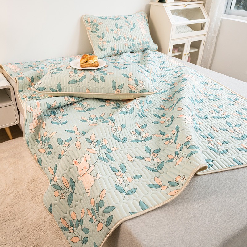 Chiếu điều hòa cao su non 5D Bee Bedding vải lụa Tencel mát cao su non Latex mềm mịn đủ kích thước m6/m8/2m2