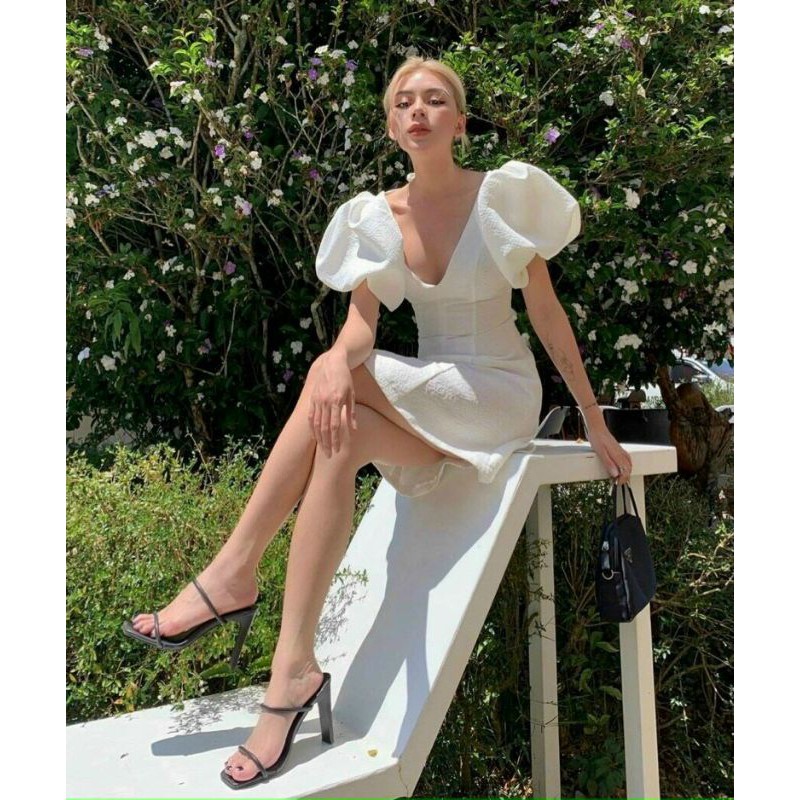 ĐẦM TRẮNG CỔ TIM TAY PHỒNG mã 1604