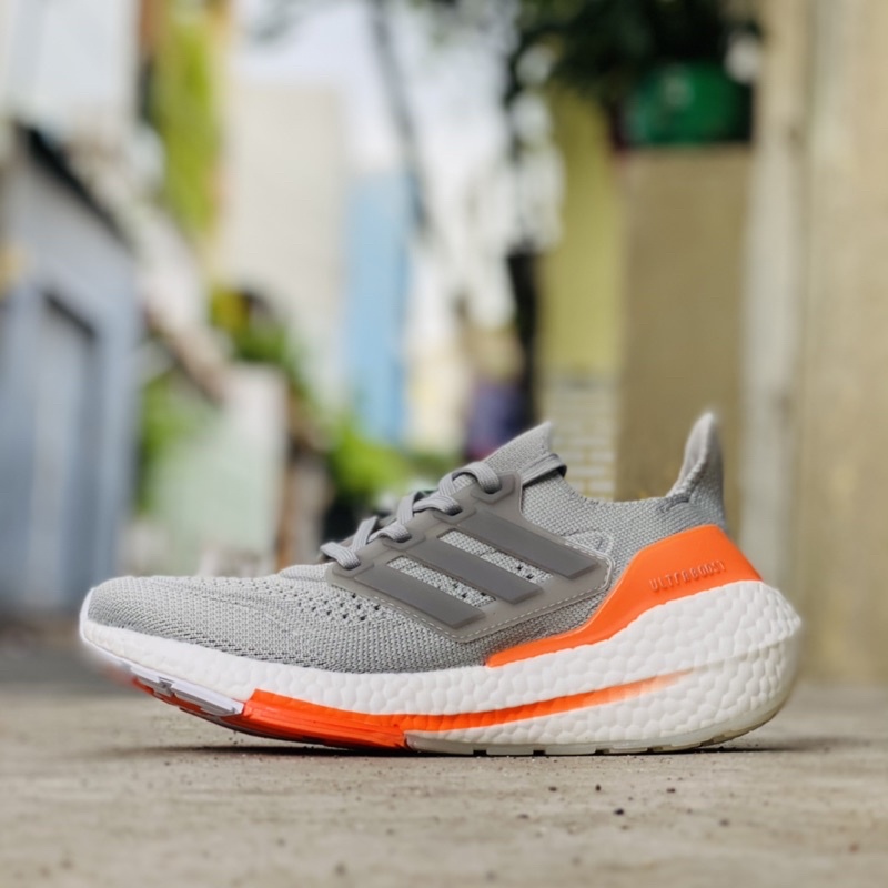 Giầy ultraboost 2021 xám phối cam nam, giầy chạy bộ