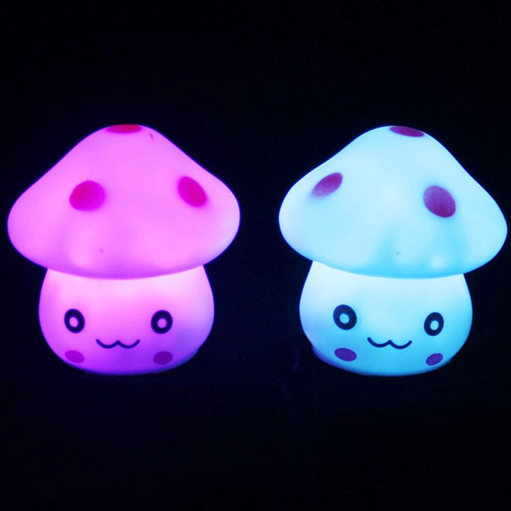 Đèn ngủ LED hình nấm nhỏ xinh xắn nhiều màu