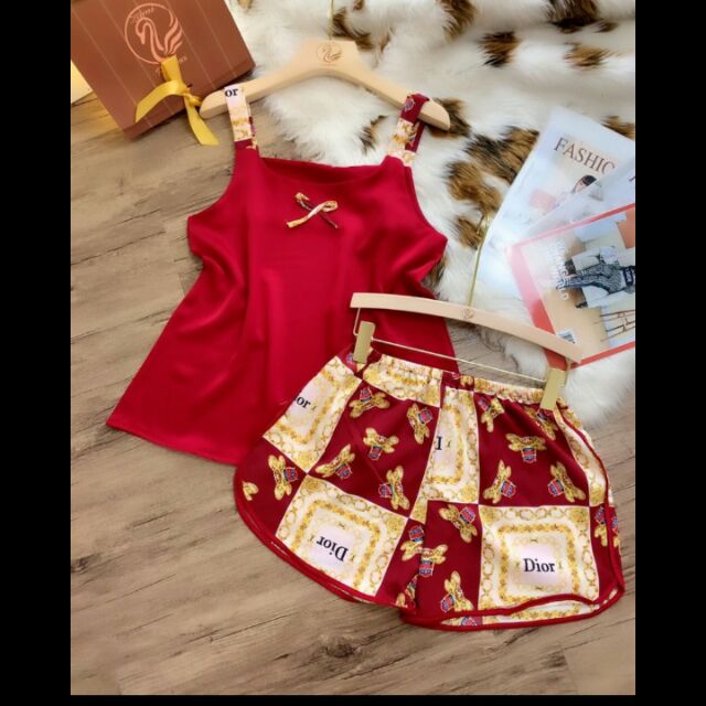 Bộ đồ lụa satin hai dây mặc ngủ | BigBuy360 - bigbuy360.vn