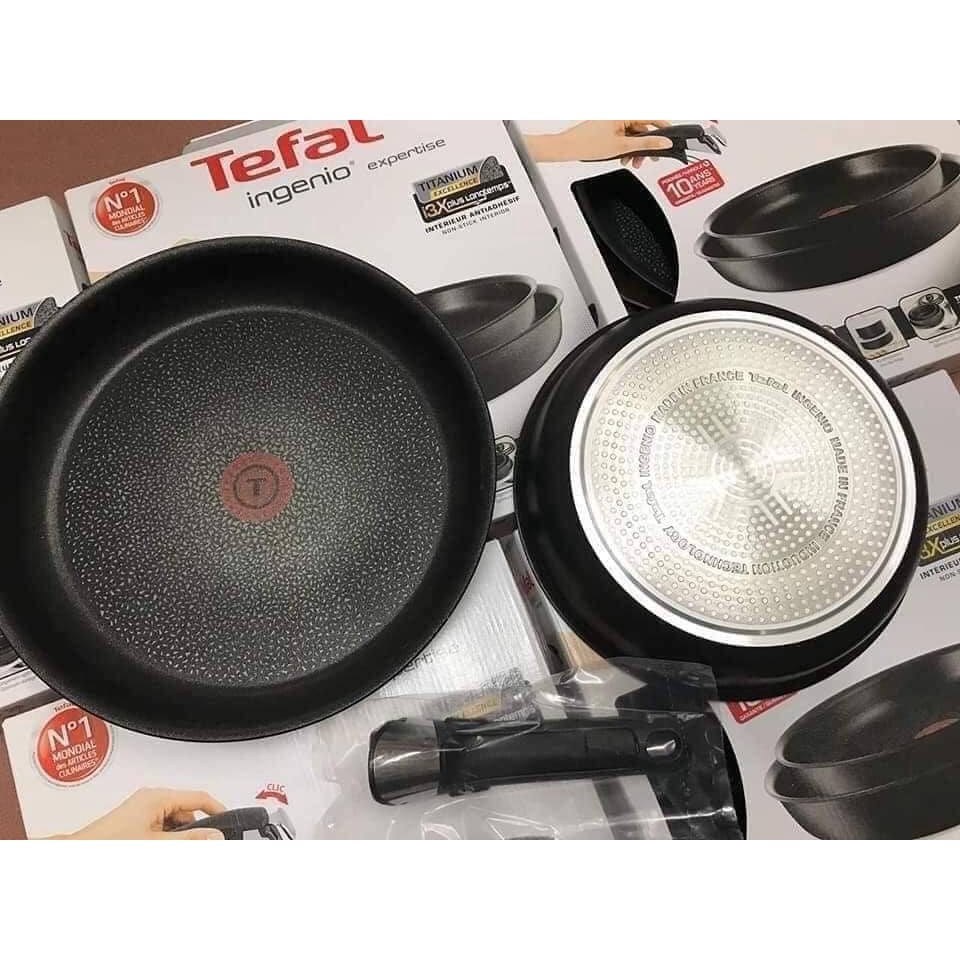 Bộ chảo Tefal Ingenio Expertise 24 + 28cm bên trong và bên ngoài phủ chống dính