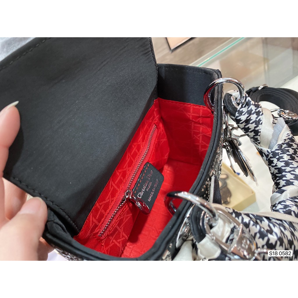 Túi xách nữ có dây đeo chéo thời trang Lady Dior CD có 2 màu siêu xinh bling bling