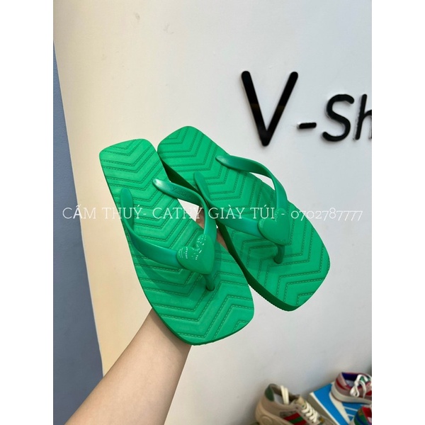 Dép kẹp trái tim