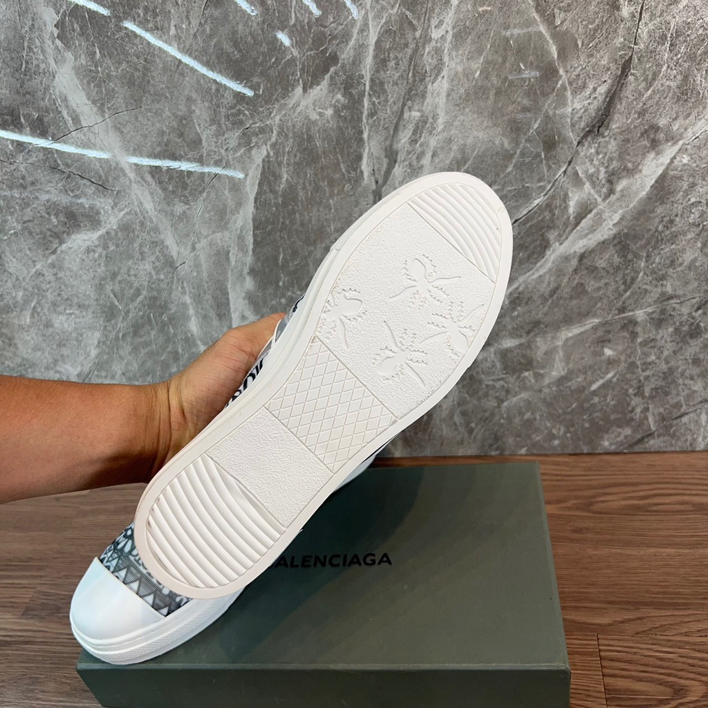 Giày Lười DIOR.. & DG Cao Cấp Dành  Cho Nam. Giày Slipon Nam  DI.OR - D&G Họa Tiết Sang Trọng Trẻ Tung -MINH TÂY STORE