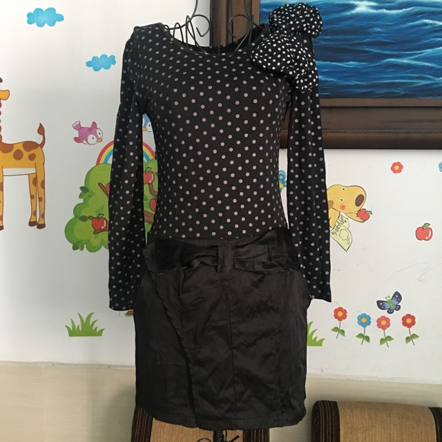 Đầm thun vải chấm bi size M
