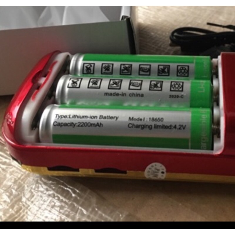 Pin xac trụ 2200mah dùng cho đèn pin máy nghe kinh CR