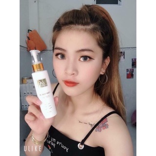 Kem tắm trắng A