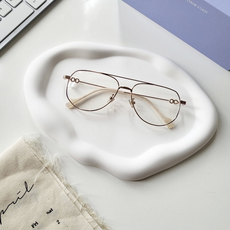 Kính Jennie 26 cực hot 2022