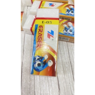 Gôm Thiên Long E05