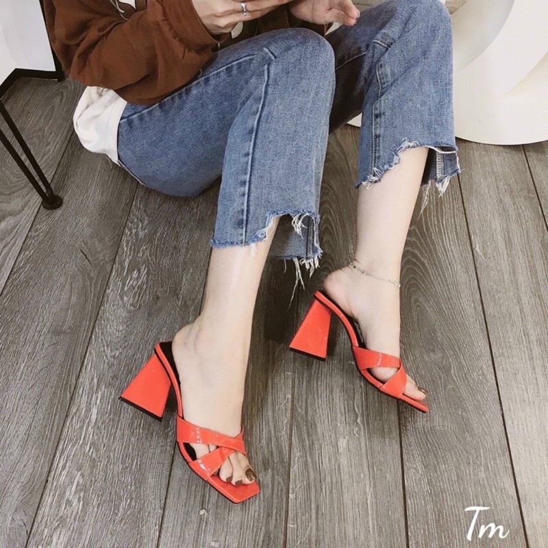 Giày gót tam giác 2 quai chéo hở mũi siêu hót 2022.