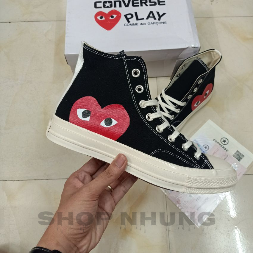 Giày converse nam nữ cdg chuck play tim màu đen cổ cao