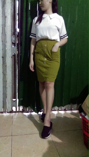 Chân váy bút chì thun gân bảng to | BigBuy360 - bigbuy360.vn