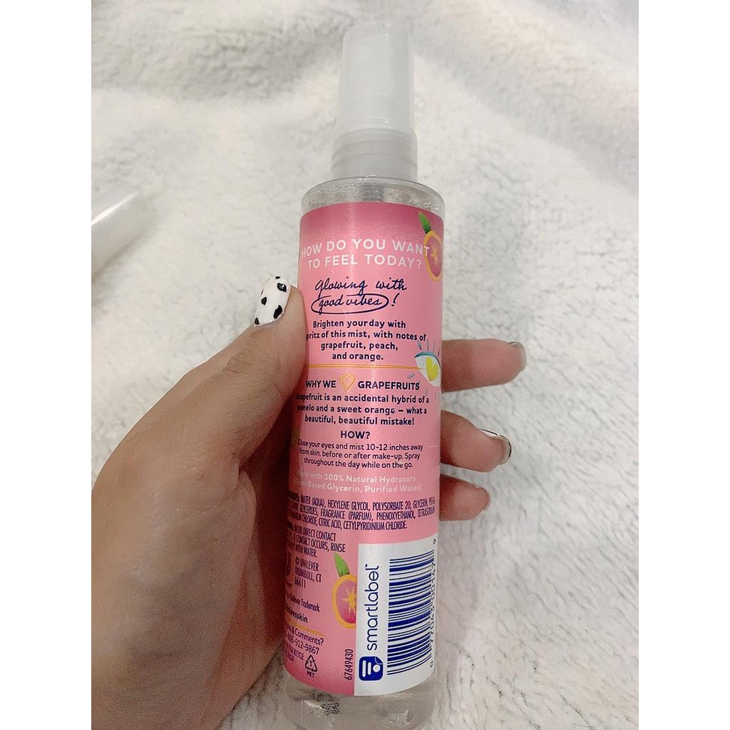 Xịt khoáng Face mist ST.Ives - được review rất tốt trên các trang làm đẹp của Mỹ