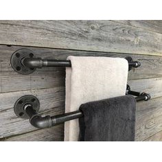 GIÁ TREO QUẦN ÁO PHONG CÁCH VILLAGE (MÀU VÀNG ĐỒNG) | BigBuy360 - bigbuy360.vn