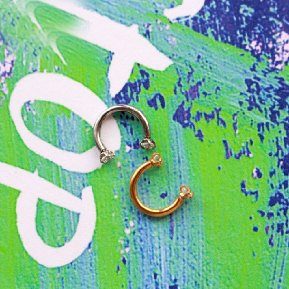 1 Khuyên Tai Chữ U Bằng Thép Titan Đính Đá Thời Trang Unisex