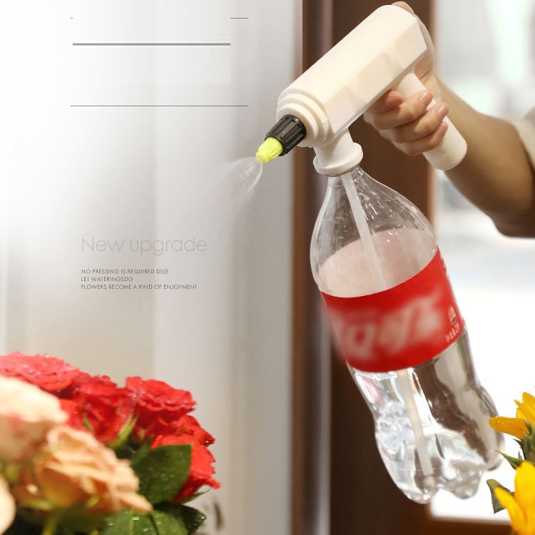 Bình phun tưới cây chạy điện cầm tay lắp vừa chai nước ngọt đường kính miệng 21mm