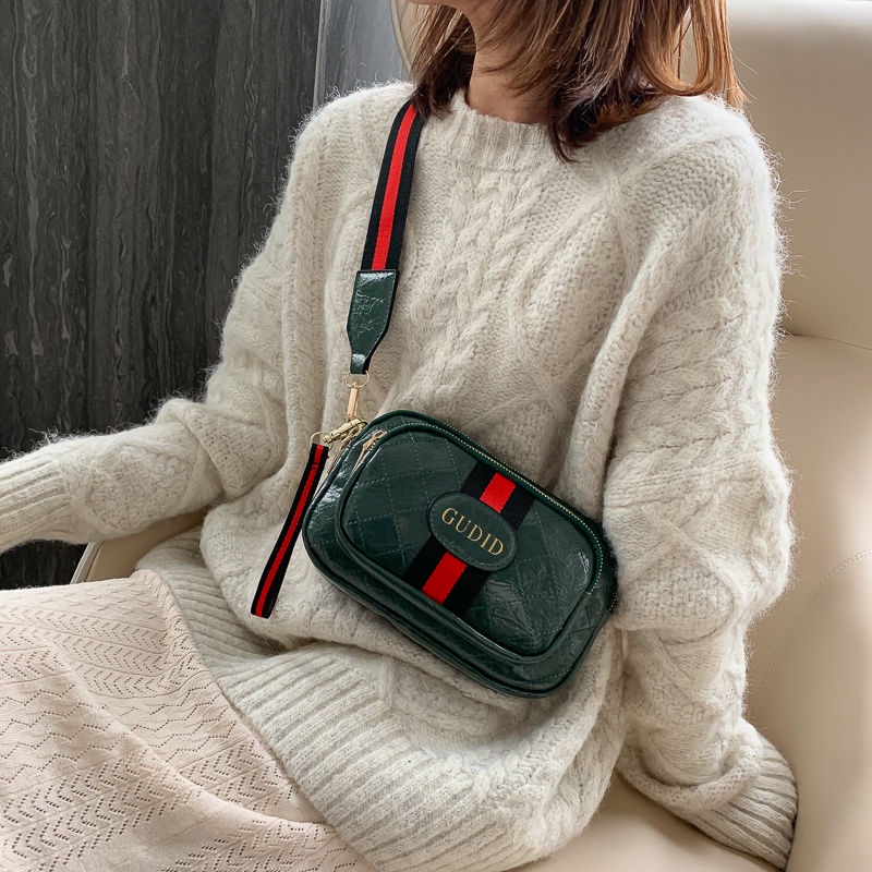 Túi xách dáng vuông đeo chéo hợp thời trang chất lượng cao