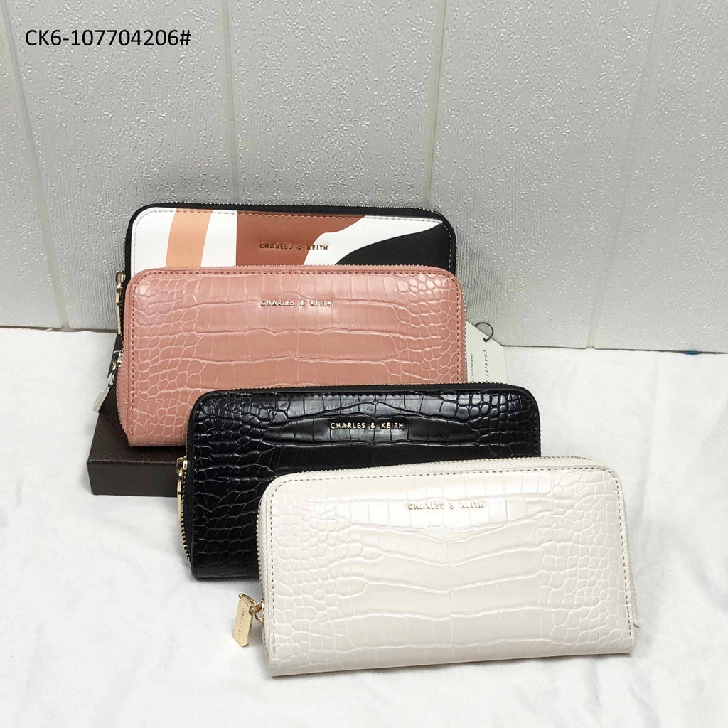 Ví dài Charles & Keith CK6107704206