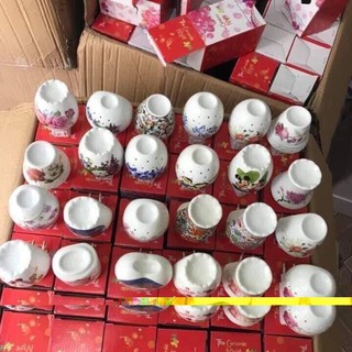 Đèn ngủ kiêm đèn xông tinh dầu.