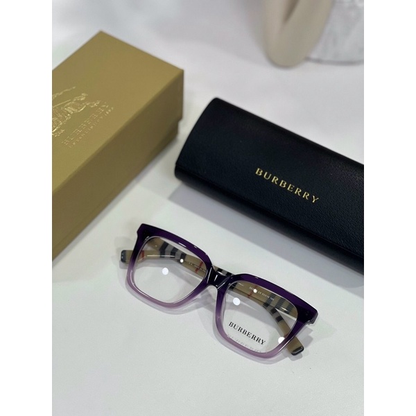 Kính Burberry