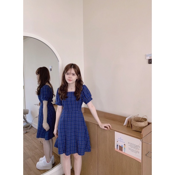Đầm caro xanh biển xinh