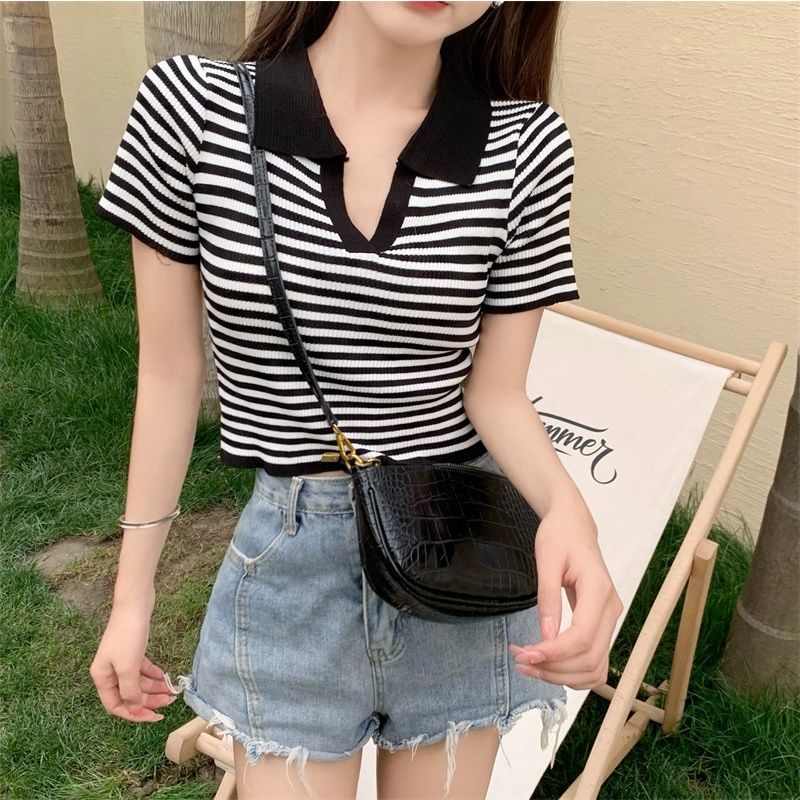 Áo polo tay ngắn cổ chữ V họa tiết sọc thời trang dành cho nữ