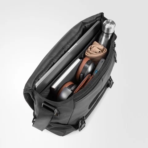 Túi Đeo Chéo Đựng Laptop 16inch Tomtoc Commuting &amp; Travel Cực Nhiều Ngăn, Chống Nước tốt