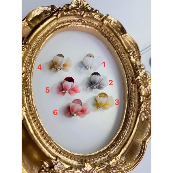 Hoa bột gắn đá trang trí móng tay