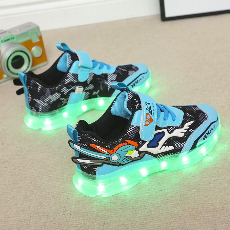 Giày Sneaker Có Đèn Phát Sáng Hình Pikachu Dễ Thương Cho Bé