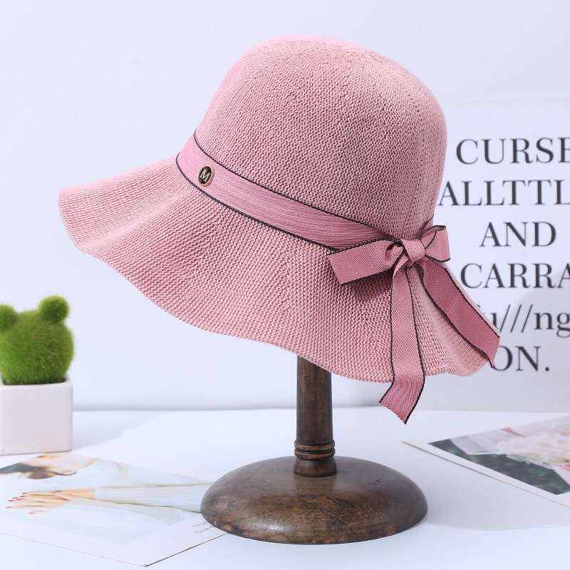 Nón thời trang vành lượn chữ M cho nữ