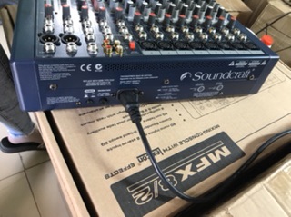 BÀN MIXER MFX8/2
