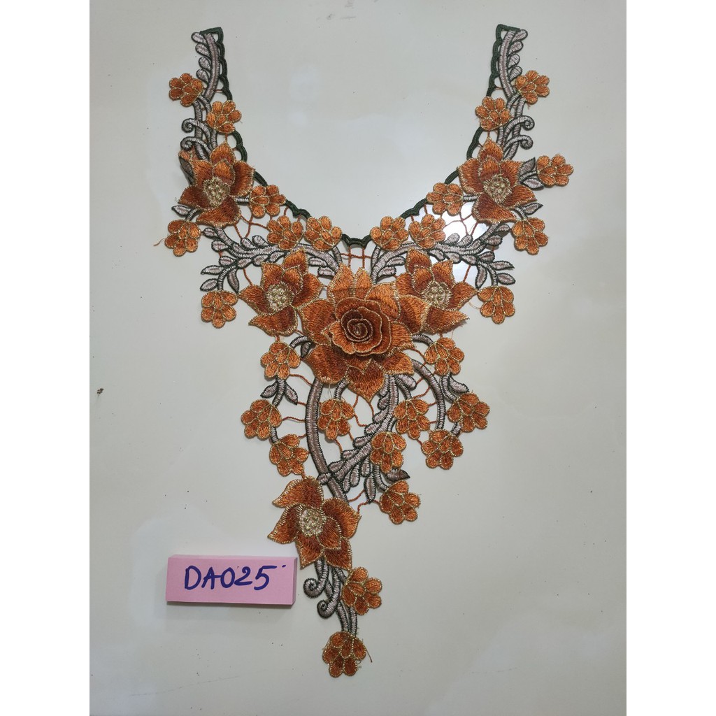 cổ thêu kết áo xinh xắn