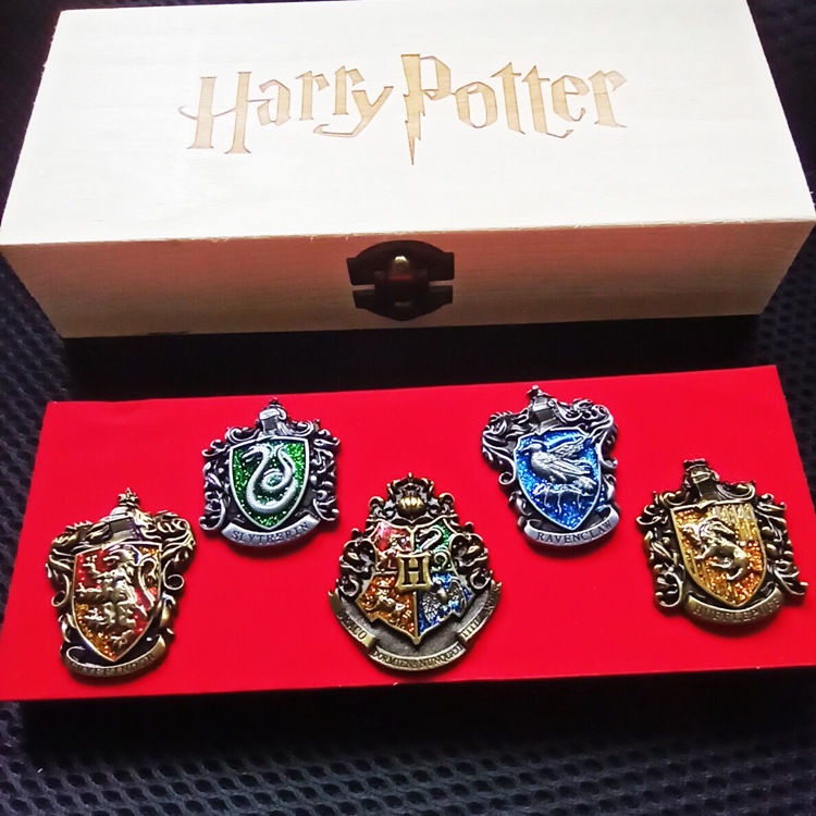 Huy Hiệu Cài Áo Hình Logo Phim Harry Potter 3d Bằng Hợp Kim Chất Lượng Cao