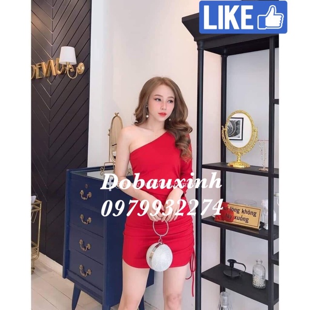 Váy body lệch vai