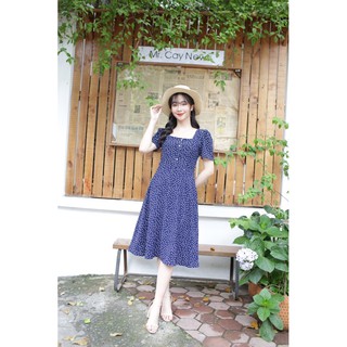 Váy chấm bi xanh cổ vuông