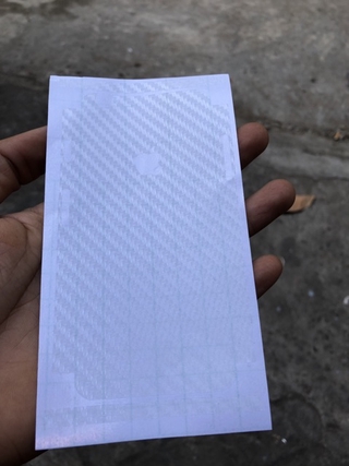 Miếng dán cacbon phủ full viền và lưng máy