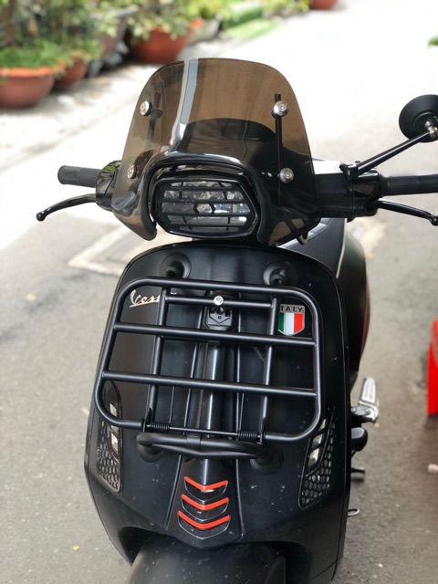 Kính Chắn Gió Trong Suốt Dành Cho Vespa