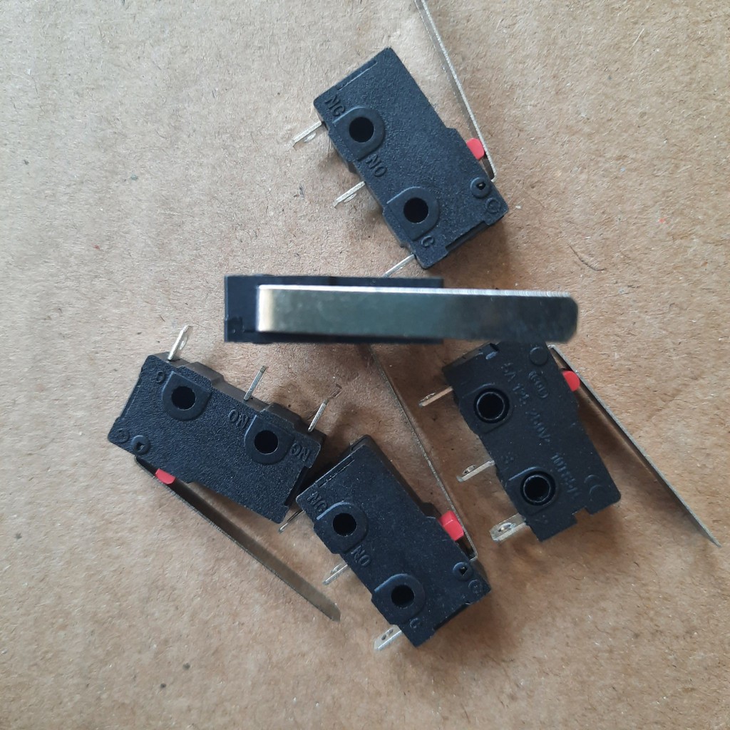 công tắc hành trình KW11-3Z 5A 250V 3 PIN