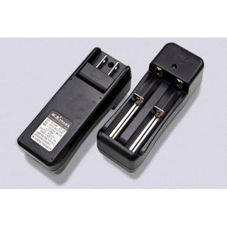 BỘ SẠC PIN ĐÔI 18650