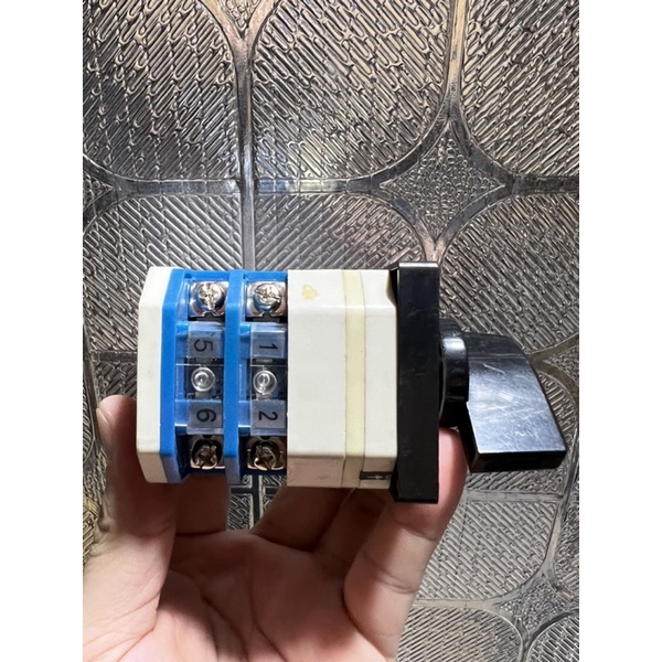 Công tắc chuyển mạch 3 vị trí LW18-16/4.0414.2