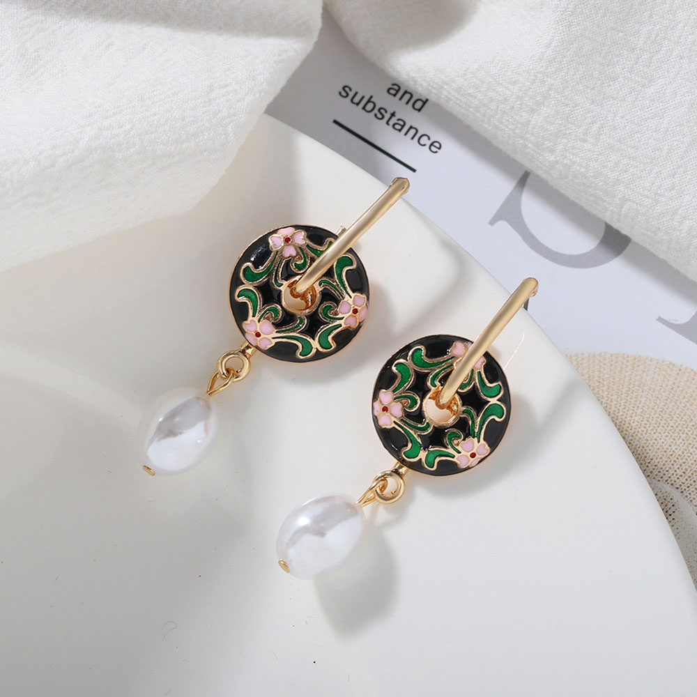 Đôi Bông Tai Mặt Hình Tròn Phối Hoa Đính Ngọc Trai Nhân Tạo Thời Trang