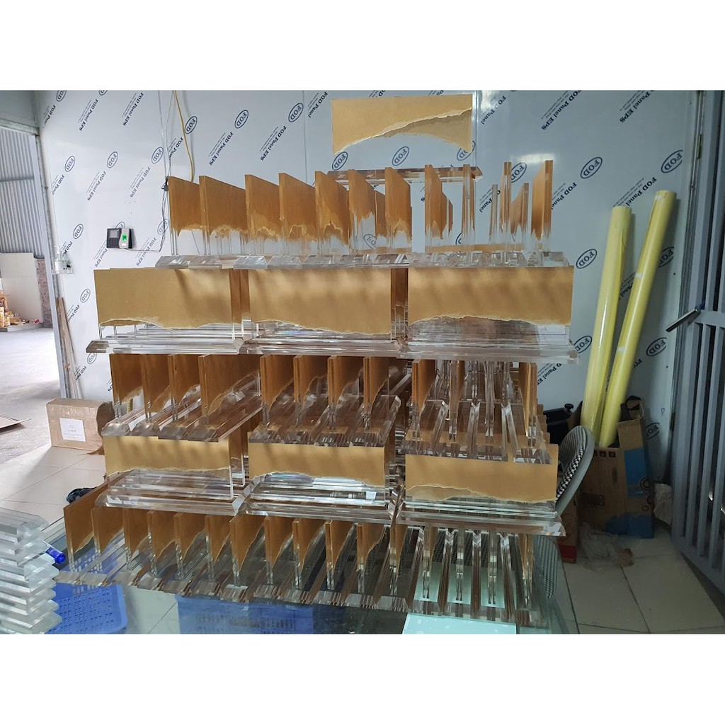 Biển chức danh mica để bàn kích thước 12x24cm