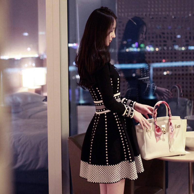 Váy Thu Đông 👗👗 Đầm Nữ Dài Tay Cổ Chữ a Màu Đen Thời Trang Hàn